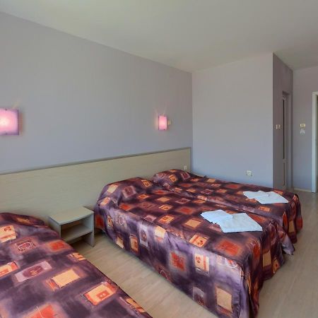 Hotel Fantastiko Ravda Eksteriør billede