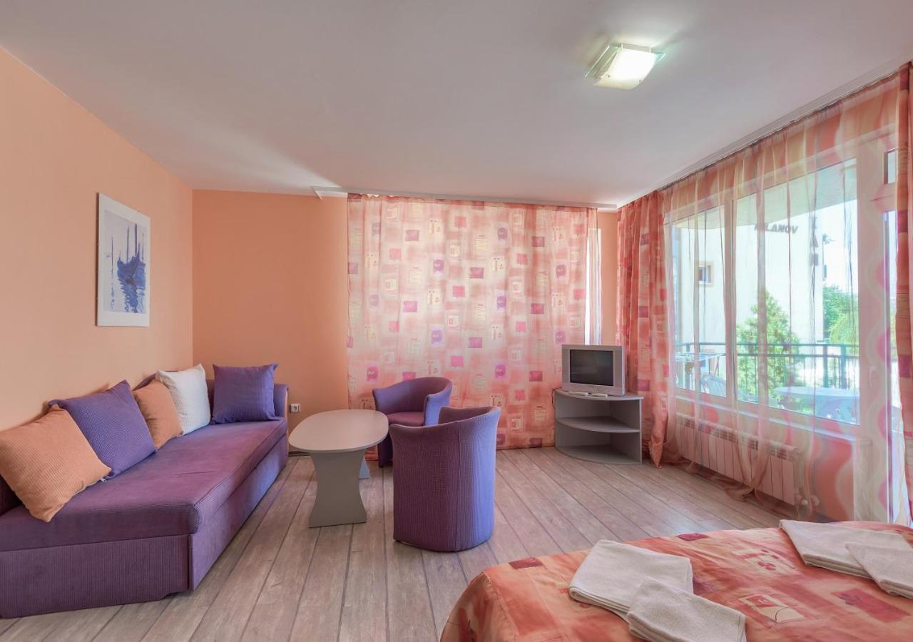 Hotel Fantastiko Ravda Eksteriør billede