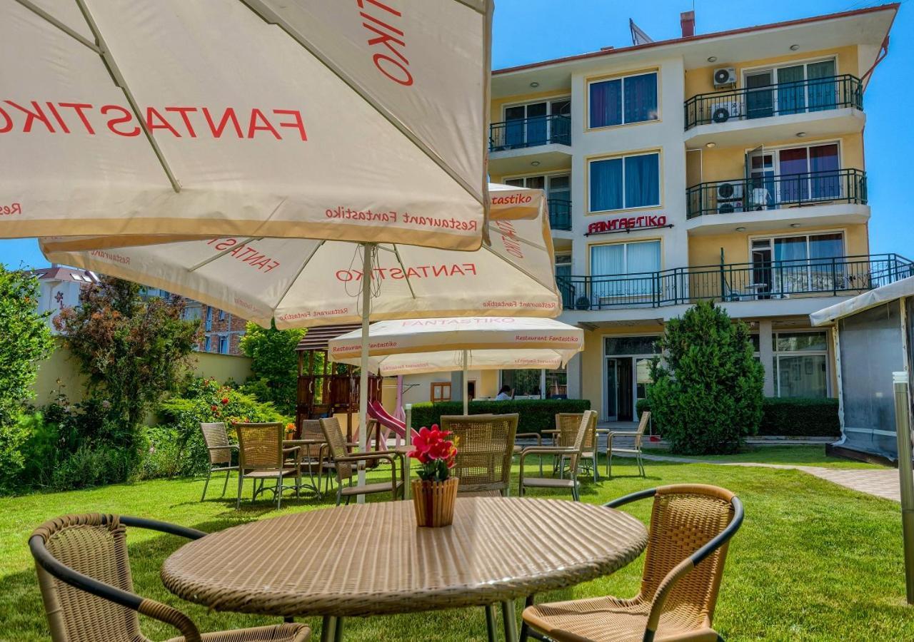 Hotel Fantastiko Ravda Eksteriør billede
